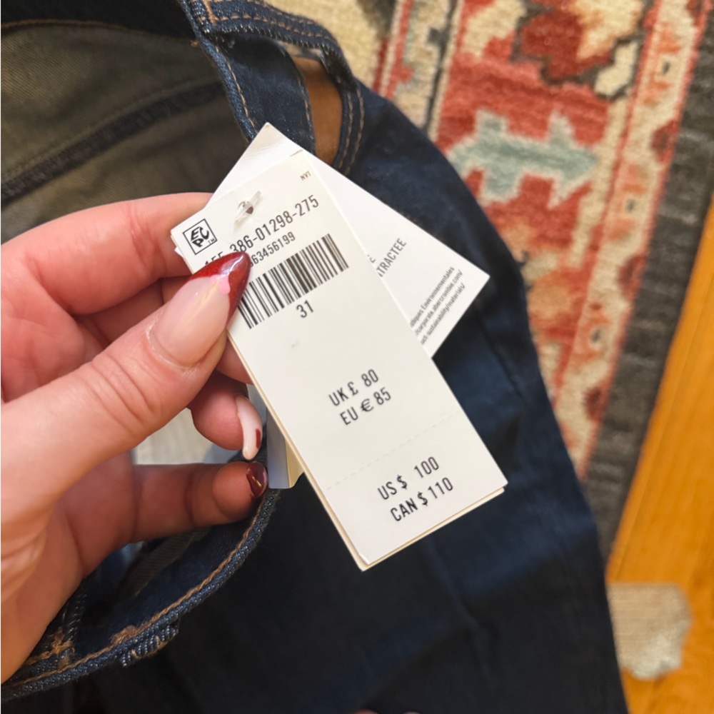 NWT Abercrombie 90s relaxed jean with suede detail - Picture 3 of 4